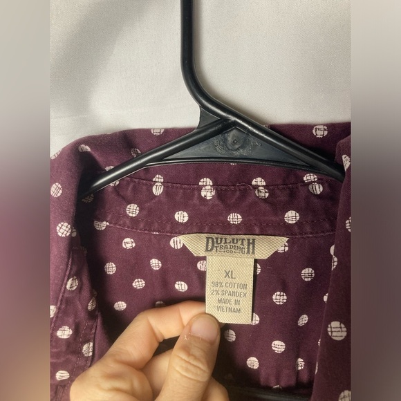 Duluth Trading Co Womens xlarge Long Sleeve Button Up Red Burgundy Polka Dot - Picture 2 of 6